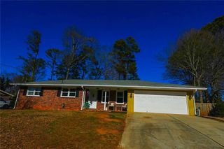 2671 Kings Circle, Lawrenceville, GA 30044