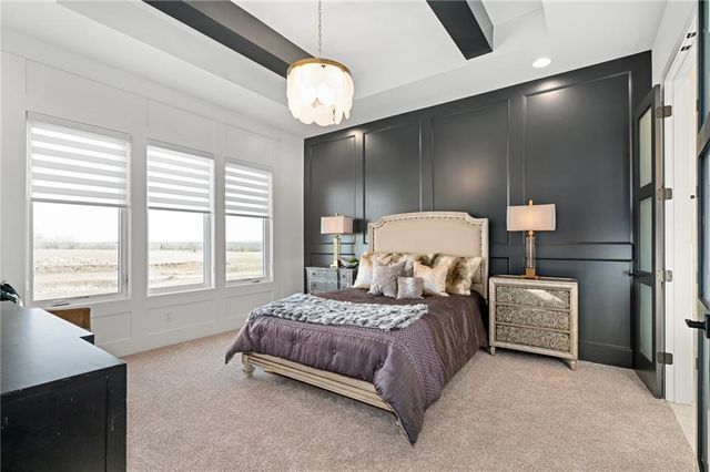 11233 S Sunray Drive, Olathe, KS 66061