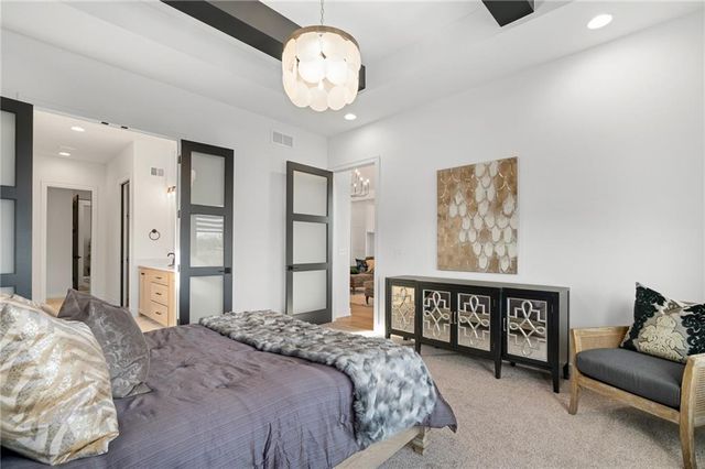 11233 S Sunray Drive, Olathe, KS 66061