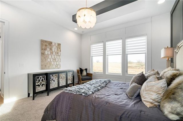 11233 S Sunray Drive, Olathe, KS 66061