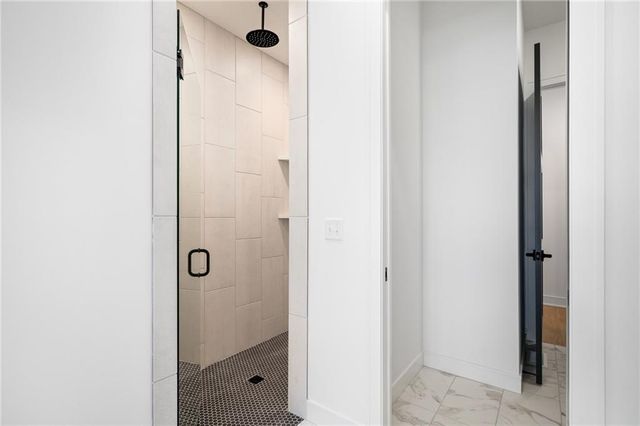 11233 S Sunray Drive, Olathe, KS 66061