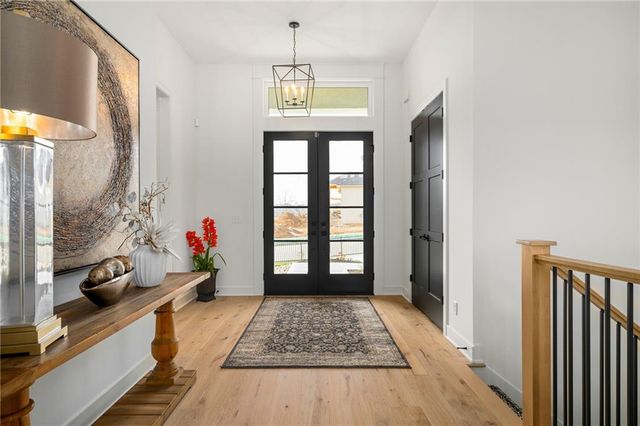 11233 S Sunray Drive, Olathe, KS 66061