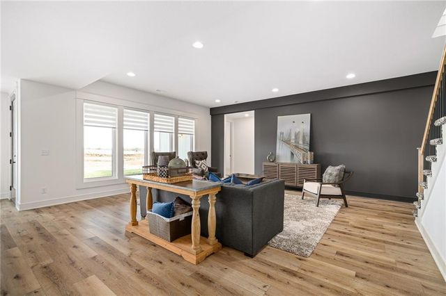 11233 S Sunray Drive, Olathe, KS 66061