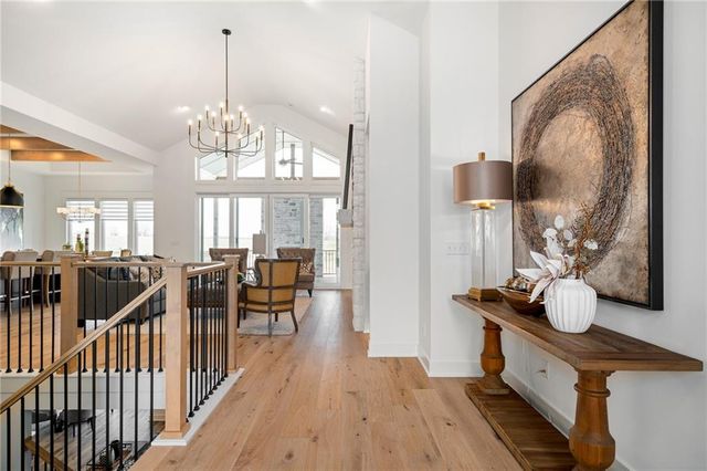 11233 S Sunray Drive, Olathe, KS 66061