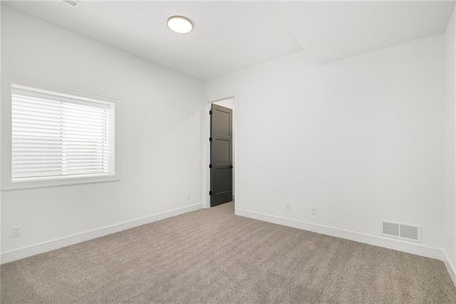 11233 S Sunray Drive, Olathe, KS 66061