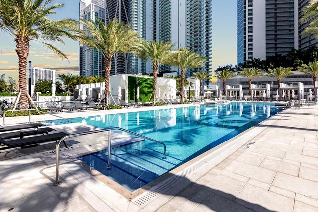 851 NE 1st Ave 1508, Miami, FL 33132