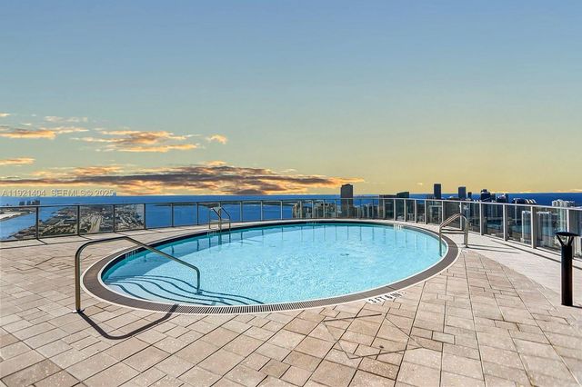 851 NE 1st Ave 1508, Miami, FL 33132