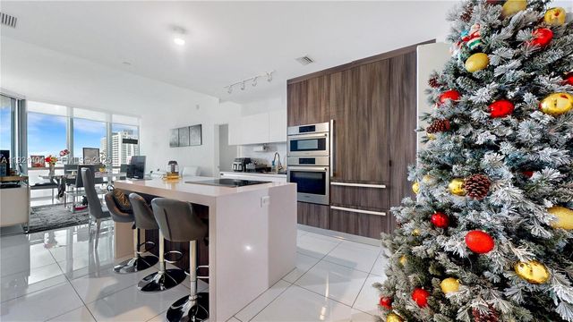 851 NE 1st Ave 1508, Miami, FL 33132