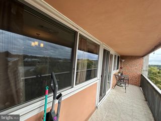 5801 QUANTRELL AVE #509, Alexandria, VA 22312