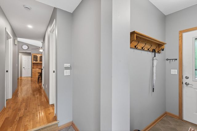 5283 332nd Lane NW, Cambridge, MN 55008