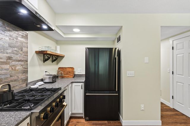 5283 332nd Lane NW, Cambridge, MN 55008