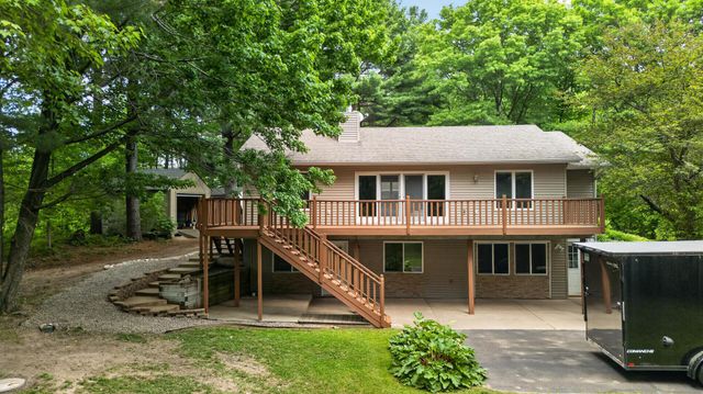 5283 332nd Lane NW, Cambridge, MN 55008