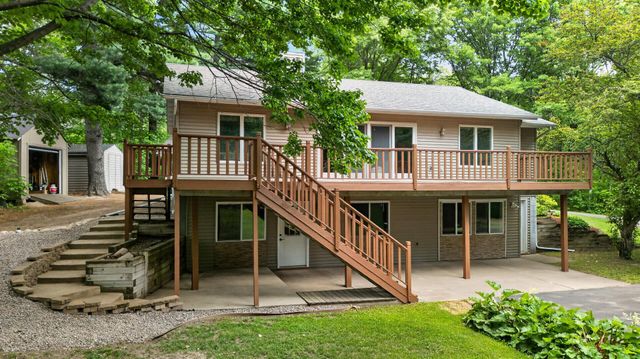 5283 332nd Lane NW, Cambridge, MN 55008