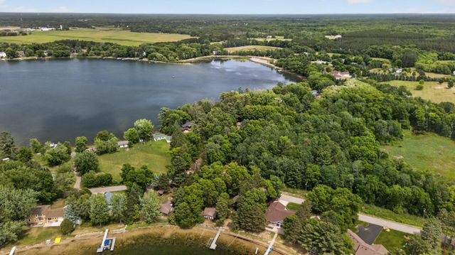 5283 332nd Lane NW, Cambridge, MN 55008