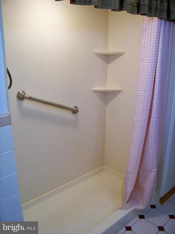 176 SCOTLAND RD, Quarryville, PA 17566