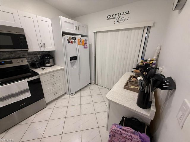 4220 Looking Glass LN # 4302, Naples, FL 34112