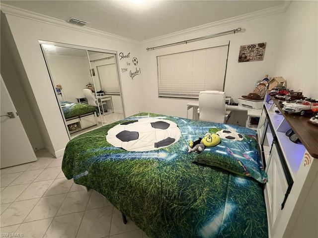 4220 Looking Glass LN # 4302, Naples, FL 34112