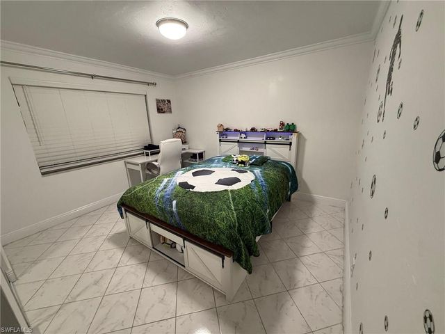 4220 Looking Glass LN # 4302, Naples, FL 34112