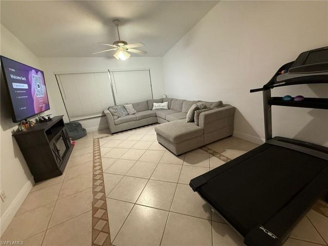 4220 Looking Glass LN # 4302, Naples, FL 34112