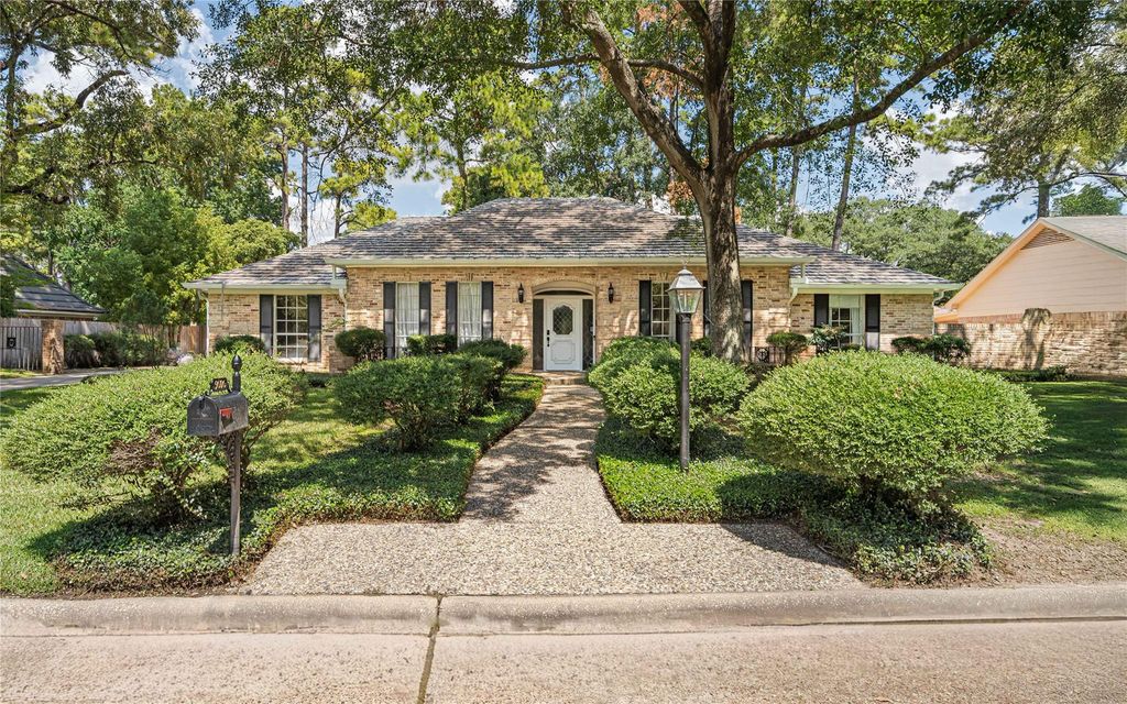5606 Graystone Lane, Houston, TX 77069