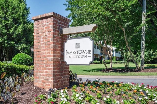 2390 Newport Landing, Alpharetta, GA 30009