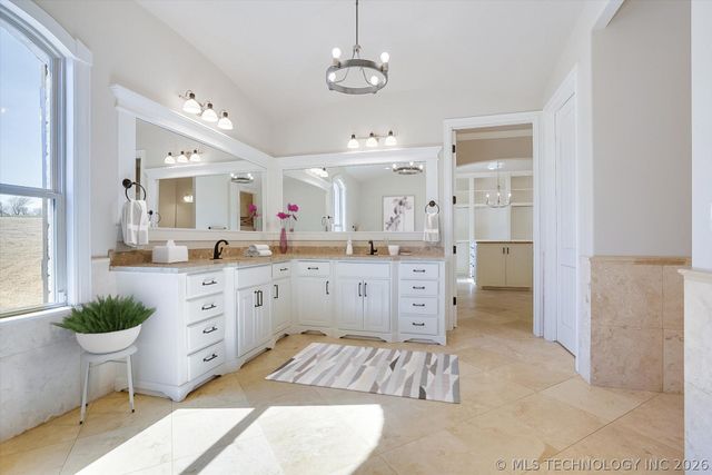 26175 E 93rd Street S, Broken Arrow, OK 74014