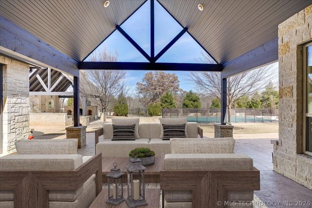 26175 E 93rd Street S, Broken Arrow, OK 74014