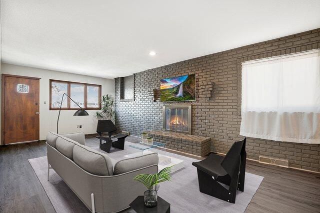 6430 Ellsworth Place, Merrillville, IN 46410