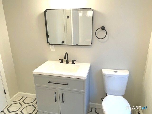 94 Ludlow Road, Windsor, CT 06095