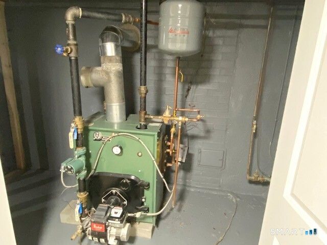 94 Ludlow Road, Windsor, CT 06095