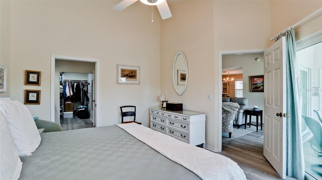 Image 21 of property listing at 11009 JASMINE CIRCLE, Bradenton, FL 34209