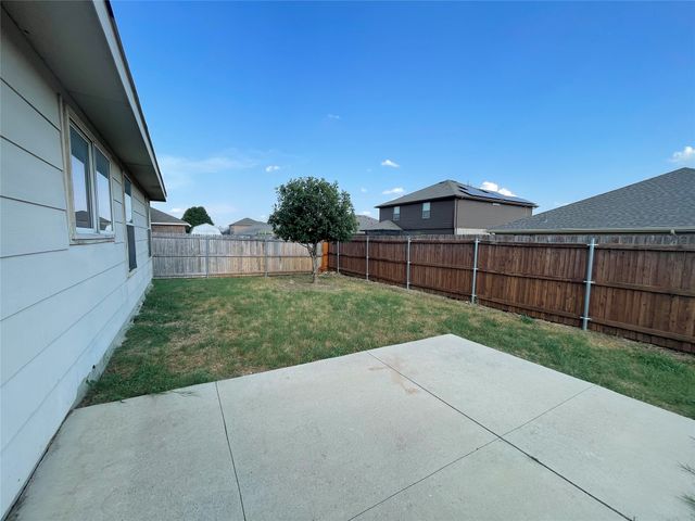 531 Cantebury Park Lane, Ponder, TX 76259