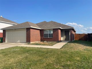 531 Cantebury Park Lane, Ponder, TX 76259