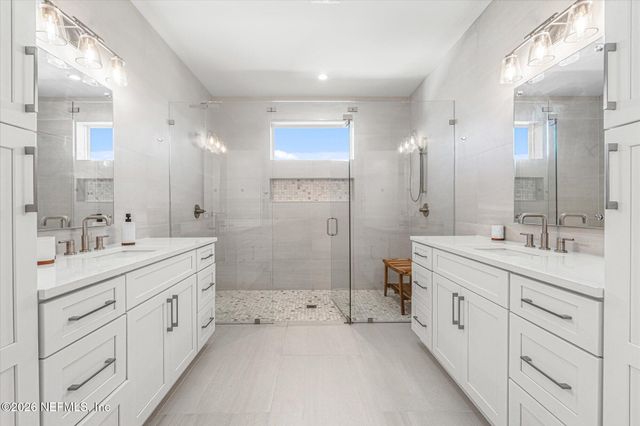 215 N 19TH Avenue N B, Jacksonville Beach, FL 32250