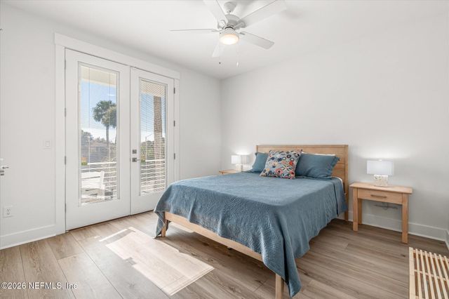 215 N 19TH Avenue N B, Jacksonville Beach, FL 32250