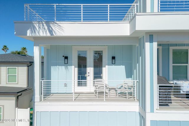 215 N 19TH Avenue N B, Jacksonville Beach, FL 32250