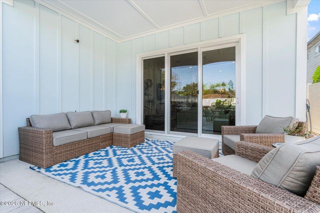 215 N 19TH Avenue N B, Jacksonville Beach, FL 32250