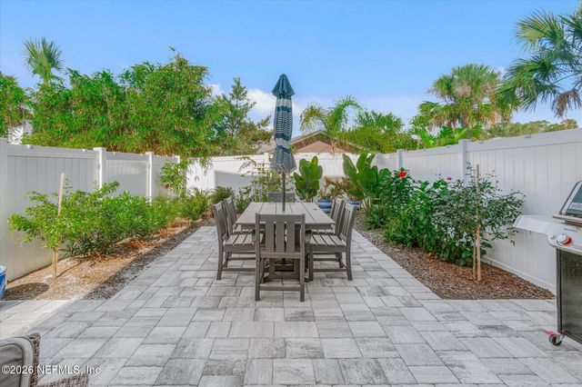 215 N 19TH Avenue N B, Jacksonville Beach, FL 32250