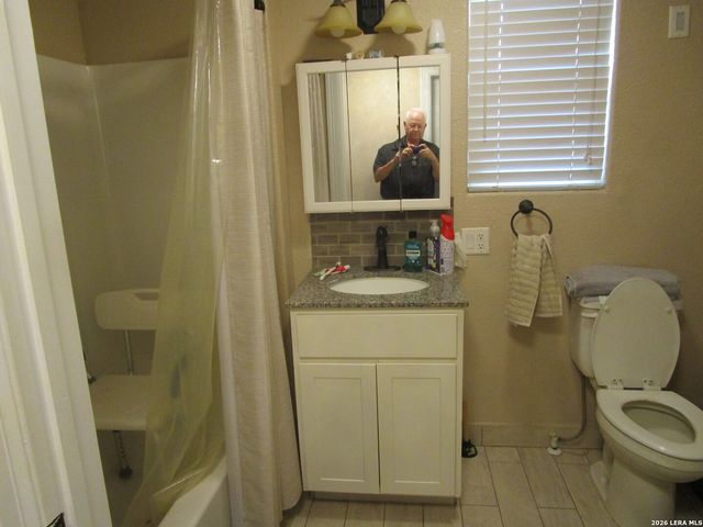 1102 saint marys, Beeville, TX 78102