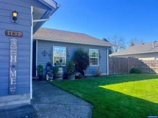 1137 SE 2nd Av, Mill City, OR 97360