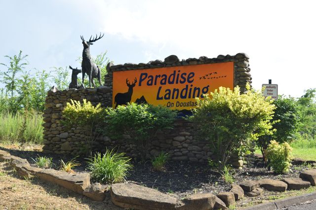 49 Spotted Fawn Ln, Dandridge, TN 37725