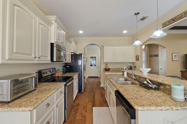 72 Sunline Dr., Petal, MS 39465