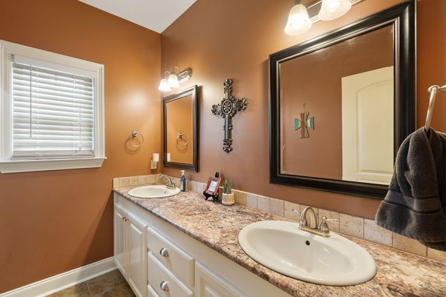 72 Sunline Dr., Petal, MS 39465