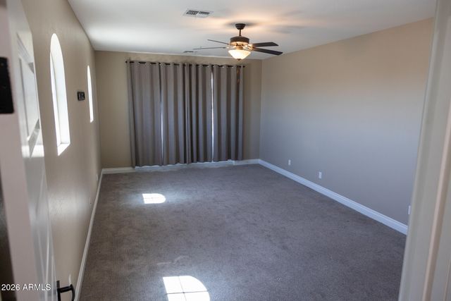 2462 E LOVEBIRD Lane, Gilbert, AZ 85297