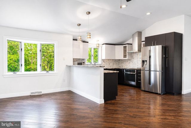 1104 GORSON DR, Warminster, PA 18974
