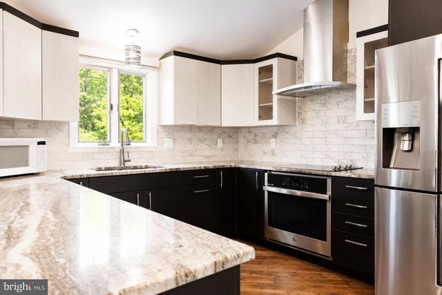 1104 GORSON DR, Warminster, PA 18974