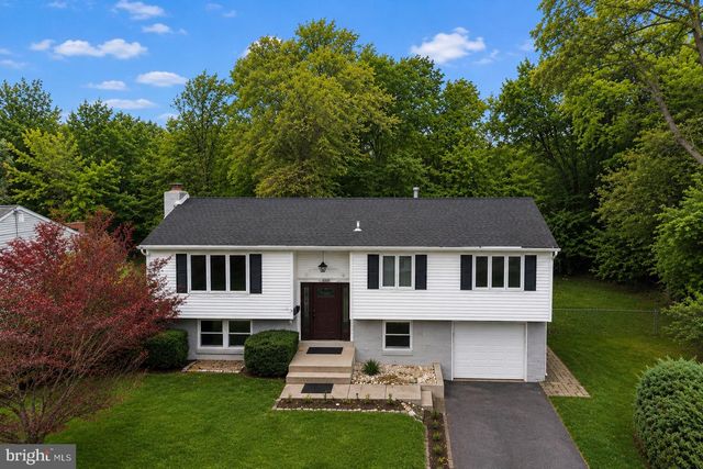 1104 GORSON DR, Warminster, PA 18974