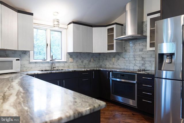 1104 GORSON DR, Warminster, PA 18974