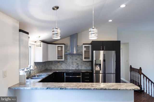 1104 GORSON DR, Warminster, PA 18974