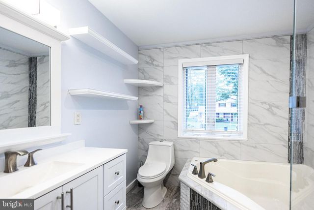 1104 GORSON DR, Warminster, PA 18974